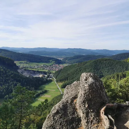 Koliba Na Vrsku בית הארחה 3*