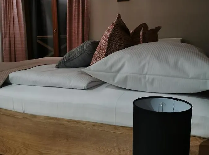 Koliba Na Vrsku Pensión 3*